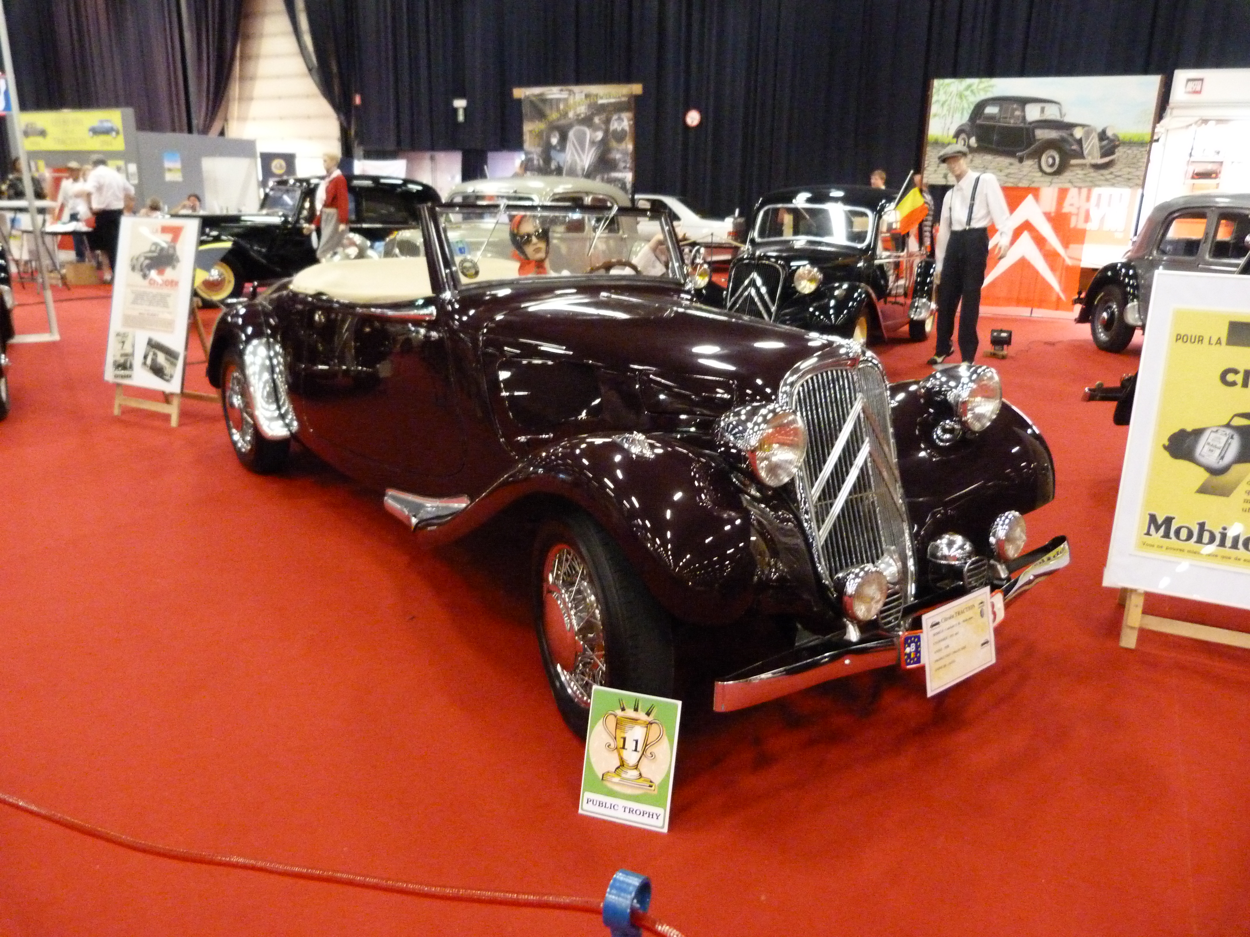 Retromoteur Ciney 2014 : Les 80 ans de la Traction
