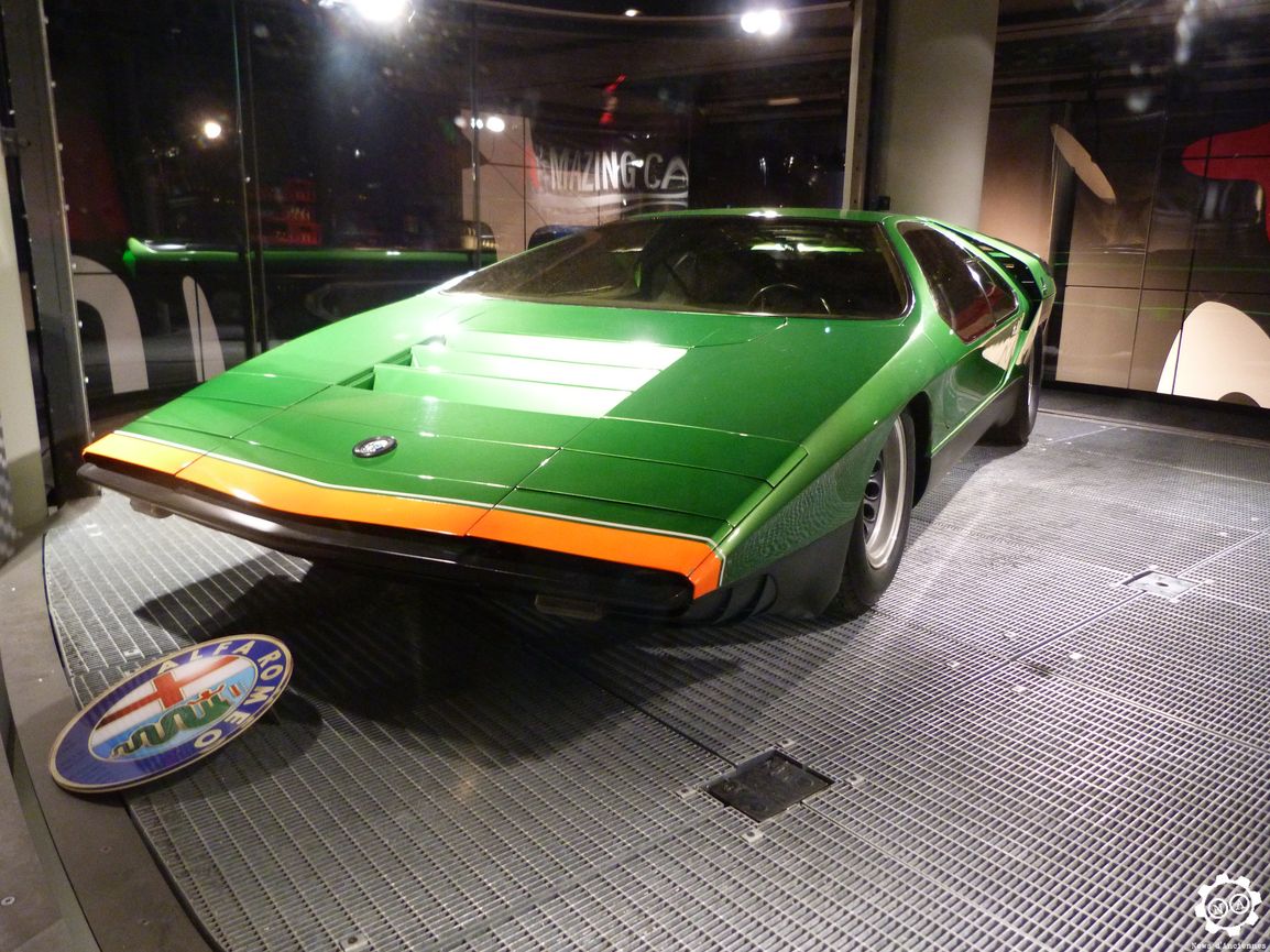 Visite Dominicale au Motor Village