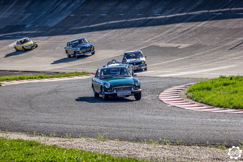 Edito : un mois de Mai en bord de piste !