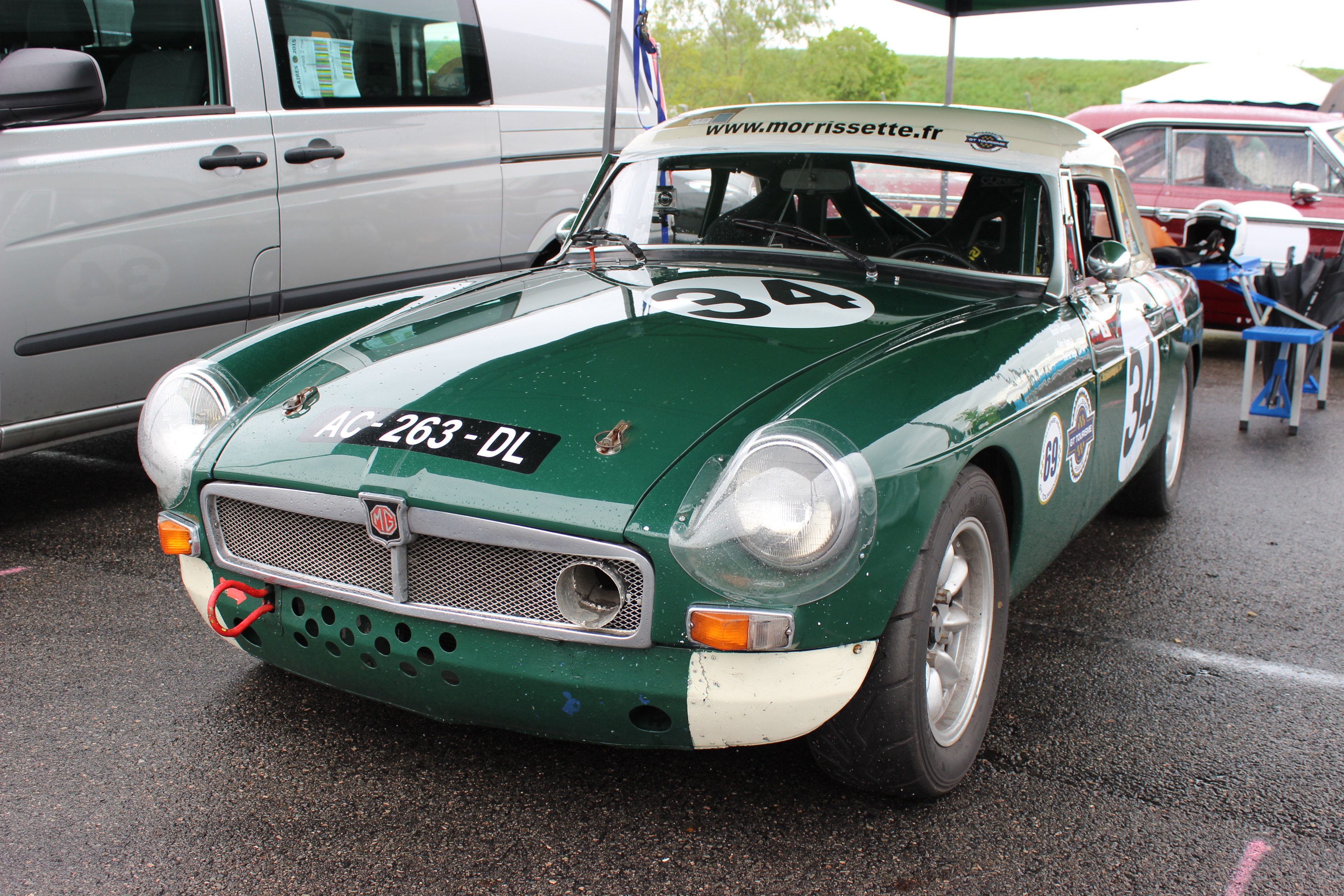 On a testé pour vous : un roulage à Magny-Cours en MG B