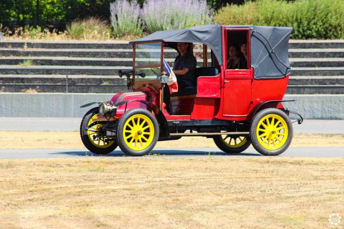 Dossier : Pourquoi craquer pour une voiture avant guerre ?