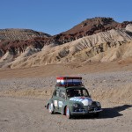12 2010 usa death valleay- Tour de France en Renault 4CV