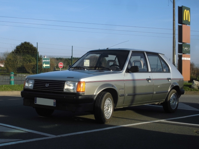 Vue dans la rue : une Talbot Horizon en balade