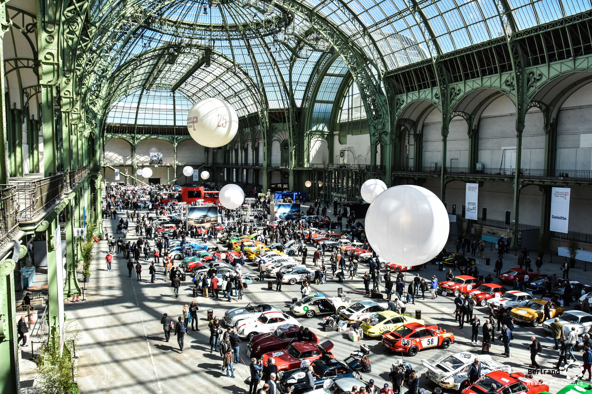 C&rsquo;est parti pour le Tour Auto 2016, les verifs au Grand Palais