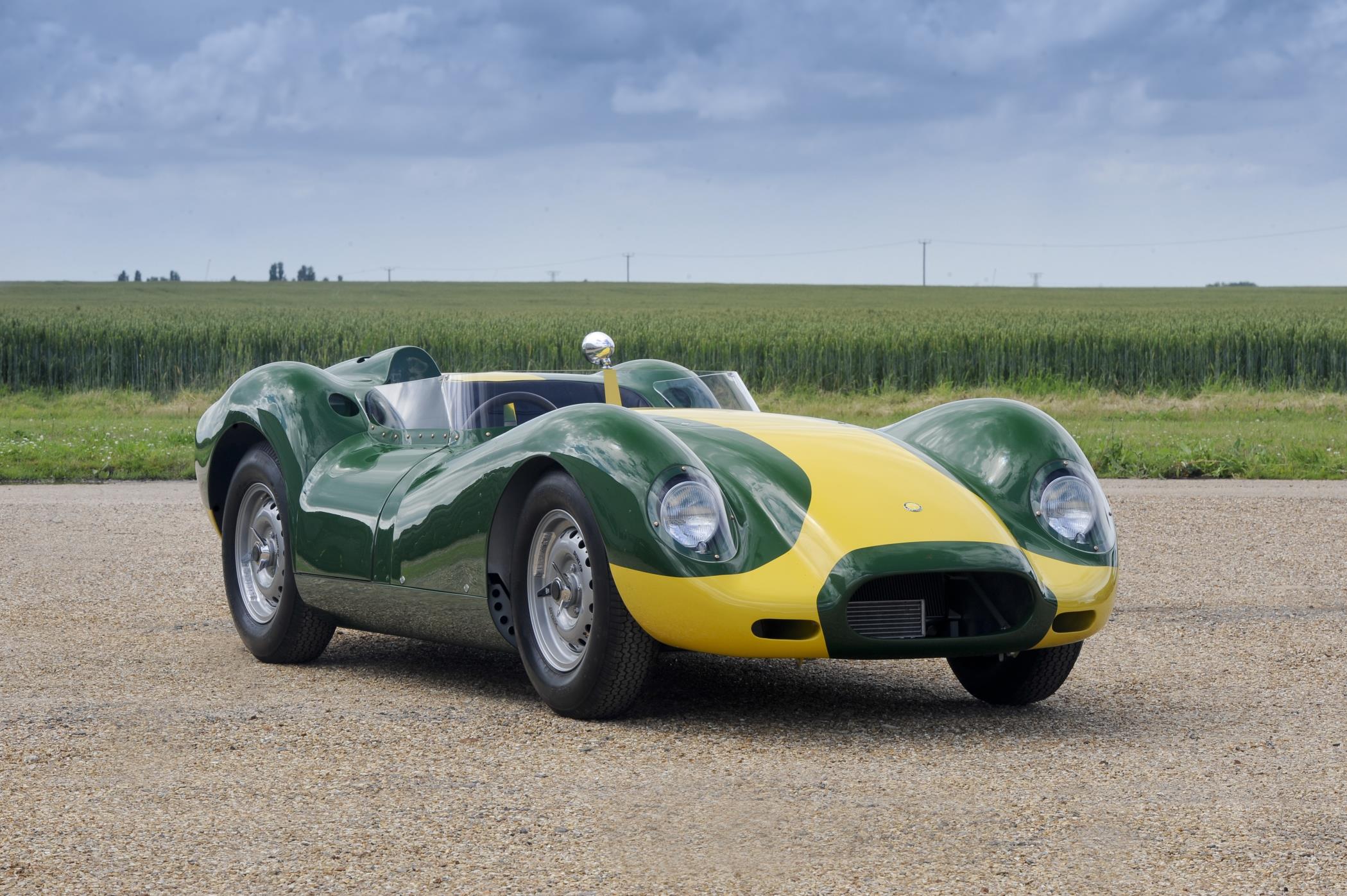 Des Lister Knobbly Jaguar Refabriquées, le XK donne des idées