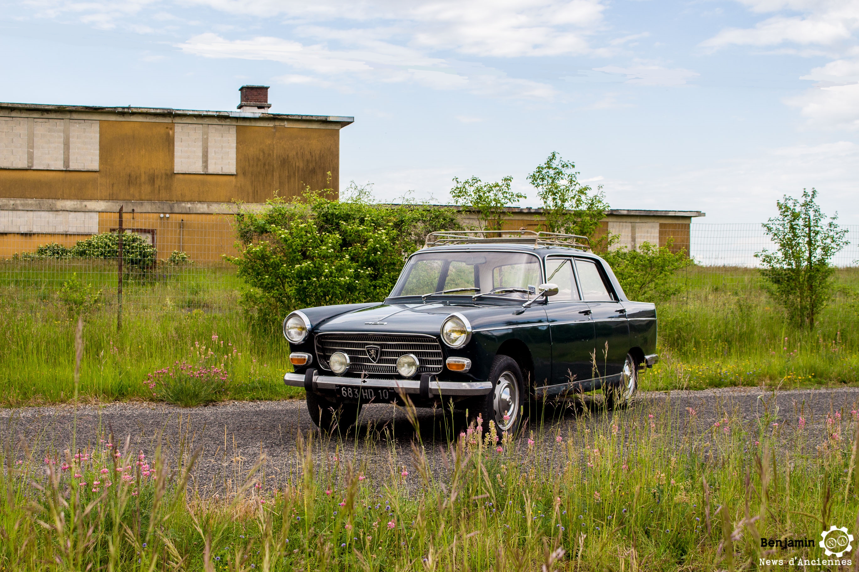 Au volant d&rsquo;une Peugeot 404, la saveur est meilleure dans son jus
