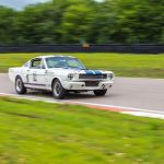 Ford Mustang 4- Ford Mustang
