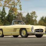 RM Auctions Sothebys à Monterey Mercedes Benz 300 SL Roadster Crème- RM Auctions Sotheby's de Monterey