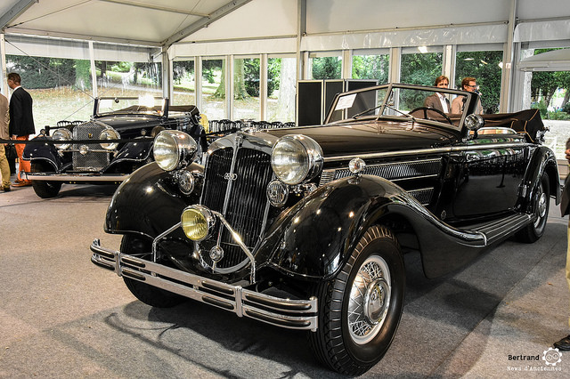 The Chantilly Sale 2016 de Bonhams Cartonne