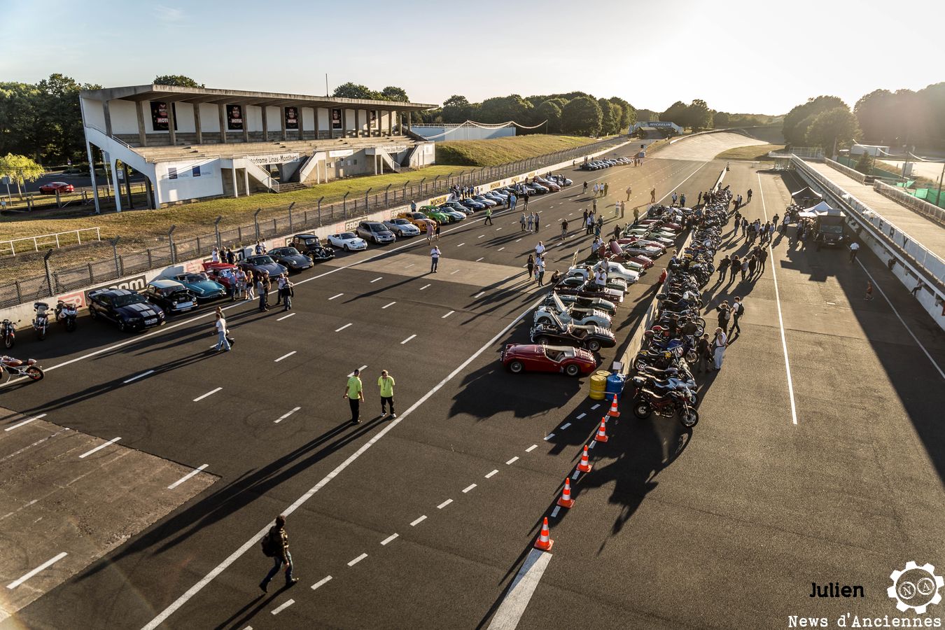 Pour le #11, l&rsquo;Afterwork Autodrome Triumph Attire le Soleil