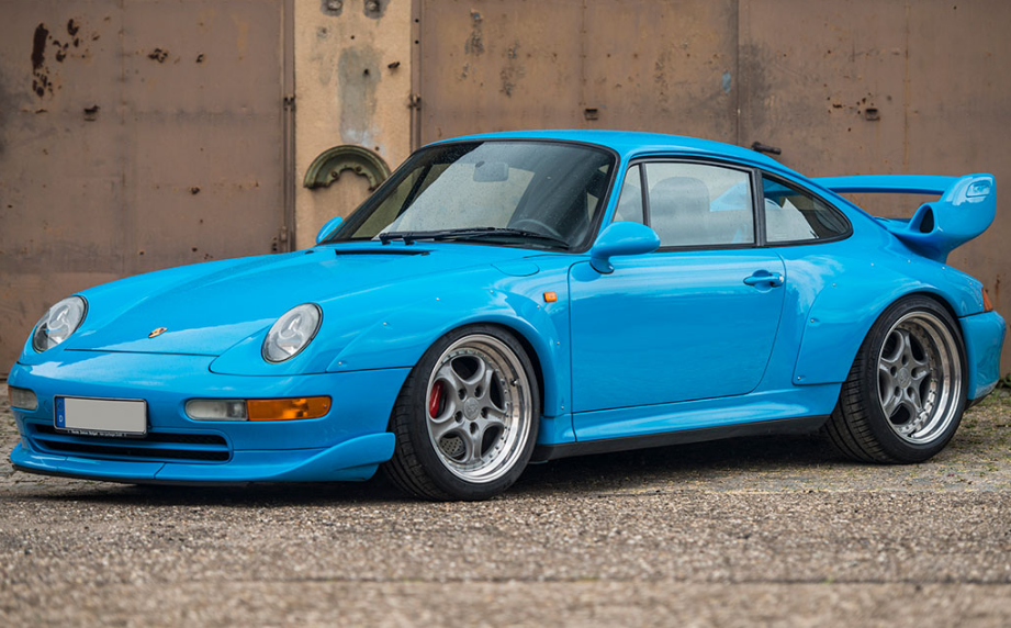 Les Ventes aux Enchères Repartent, RM Auctions en Profite à Londres