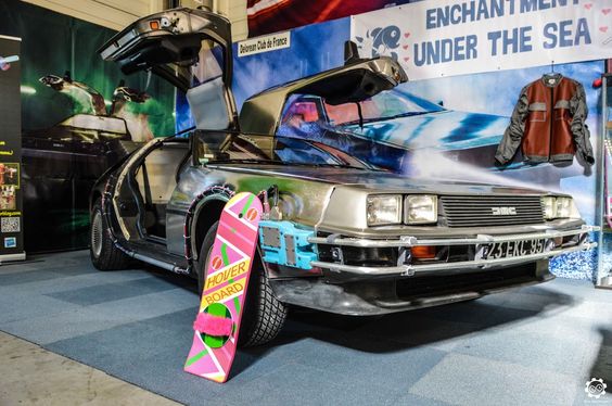 Nom de Zeus, la DeLorean revient !