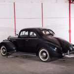 Artcurial On the Road Packard 110 Business Coupé 2- On the Road