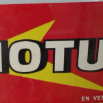 Vente Osenat La Gombe Plaque Motul- La Gombe