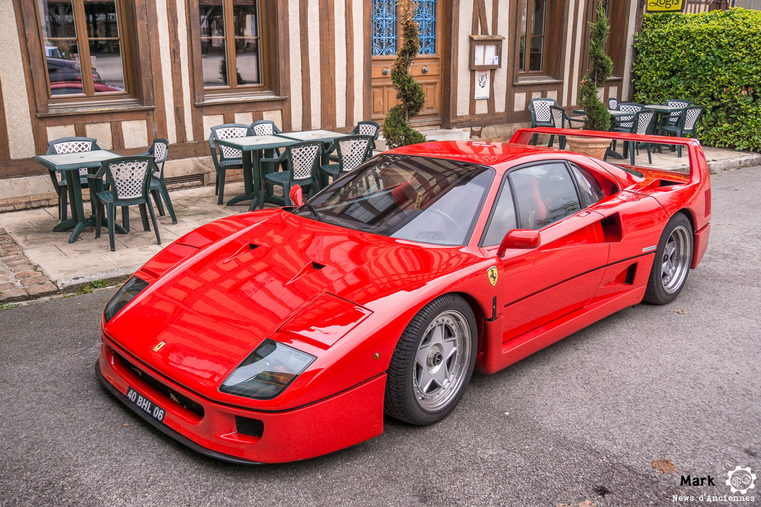 En allant voir Top Gear France, une Ferrari F40 !