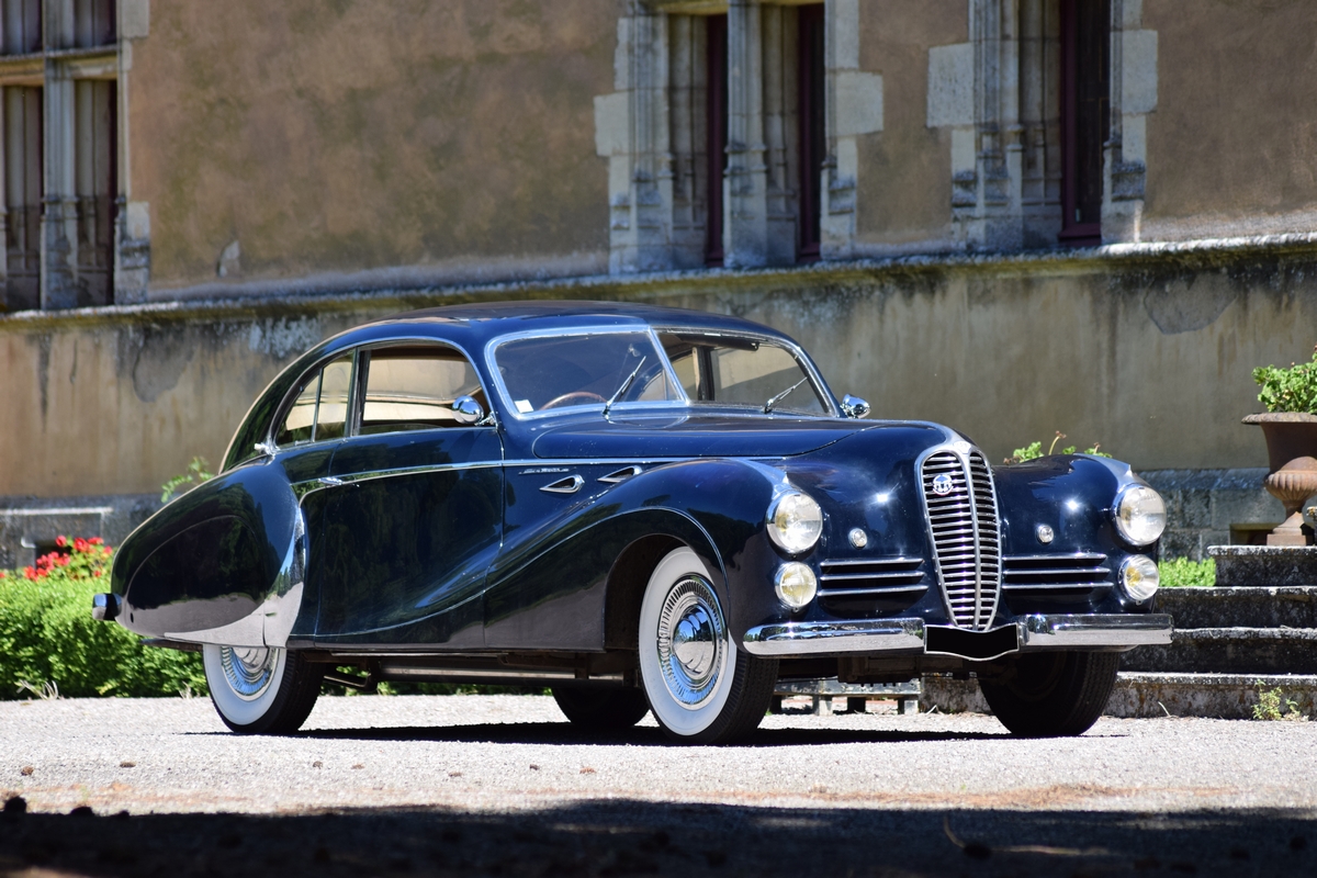 41 1950 Delahaye 148 L Coach Saoutchik ©Artcurial