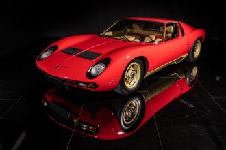 75 1972 Lamborghini Miura SV ©Artcurial Peter Singhof-