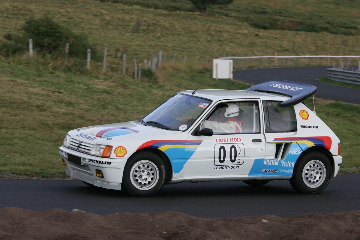 94 1985 Peugeot 205 Turbo 16 ©Artcurial