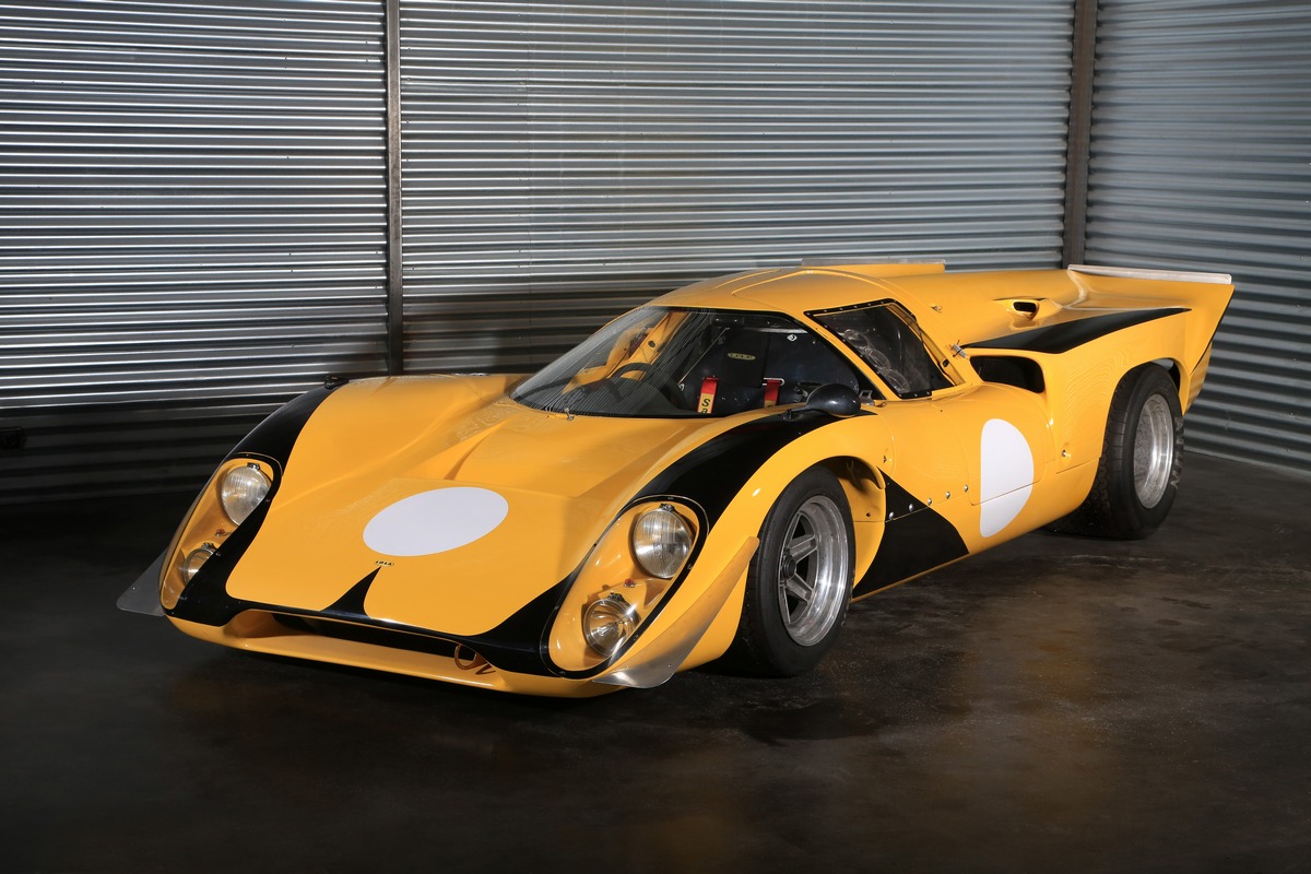 96 1969 Lola T 70 Mk III B Gr IV ©Artcurial_Christophe Gasco