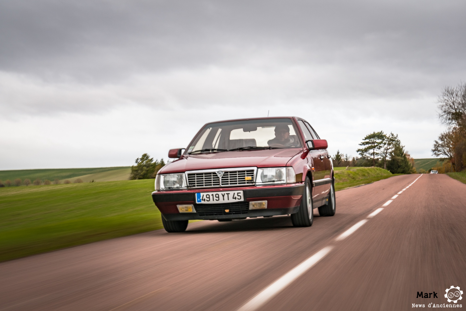 La Lancia Thema 8.32, une Beauté Intérieure