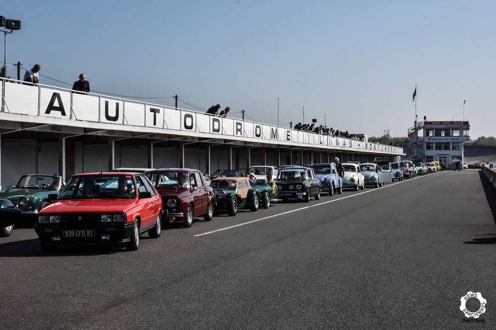 L&rsquo;anneau pris d&rsquo;assaut pour l&rsquo;Autodrome Vintage Market 2017