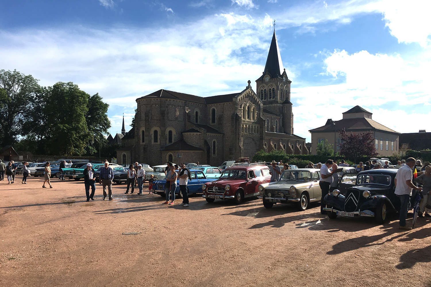 100 Autos sur la N7, le deuxième jour, de Montargis à Lapalisse