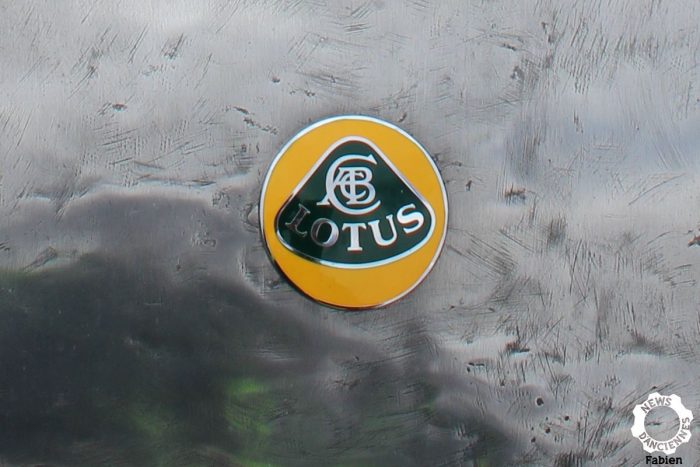 Lotus VI logo LOTUS- Lotus Six