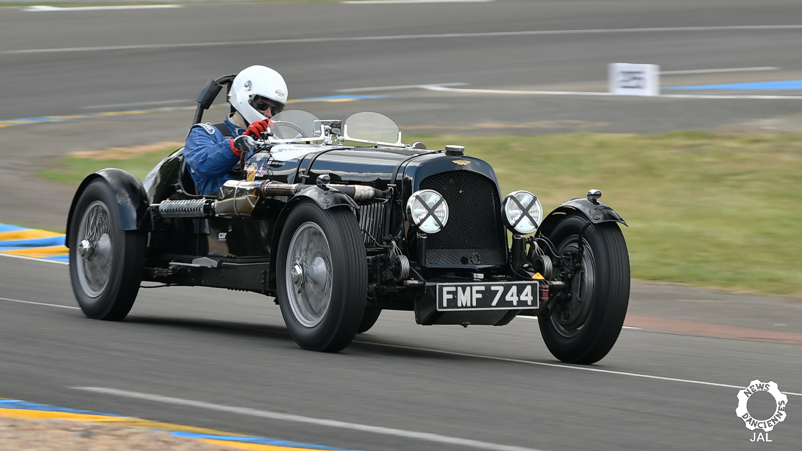Le Mans Classic 2018 Grid 1 35-