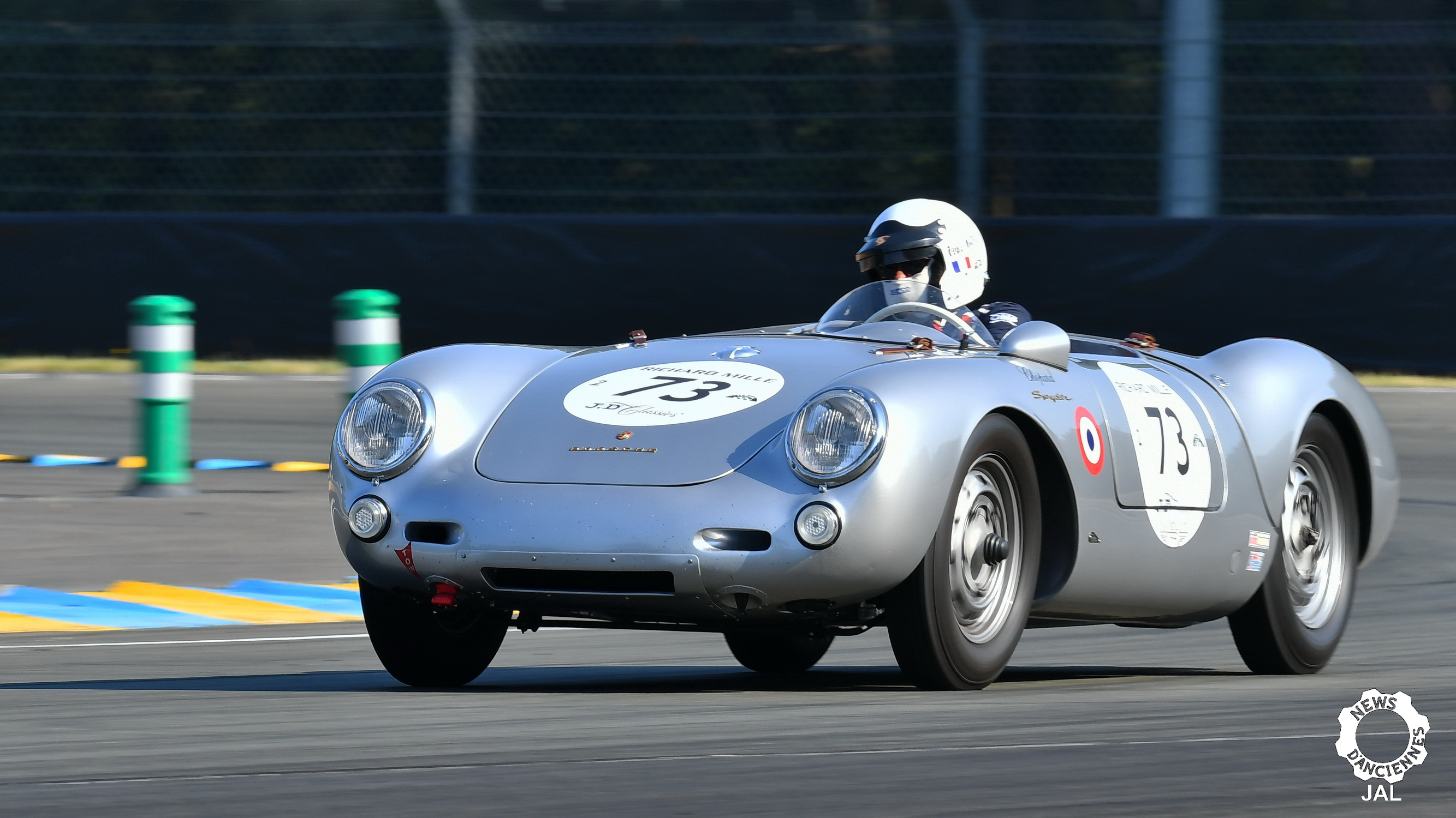 Le Mans Classic 2018 Grid 2 40-