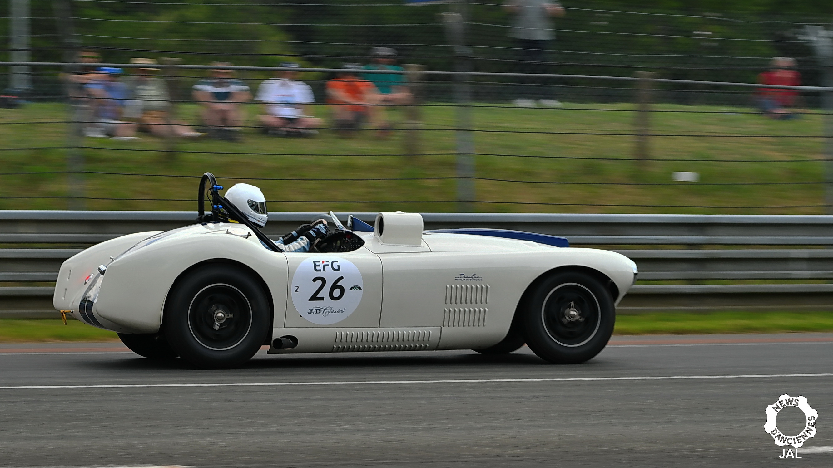 Le Mans Classic 2018 Grid 2 42-