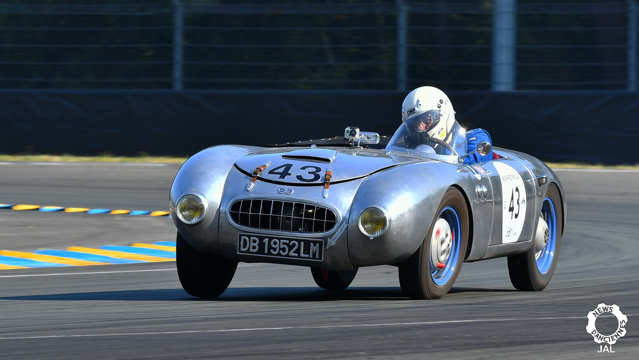 Le Mans Classic 2018 Grid 2 52-