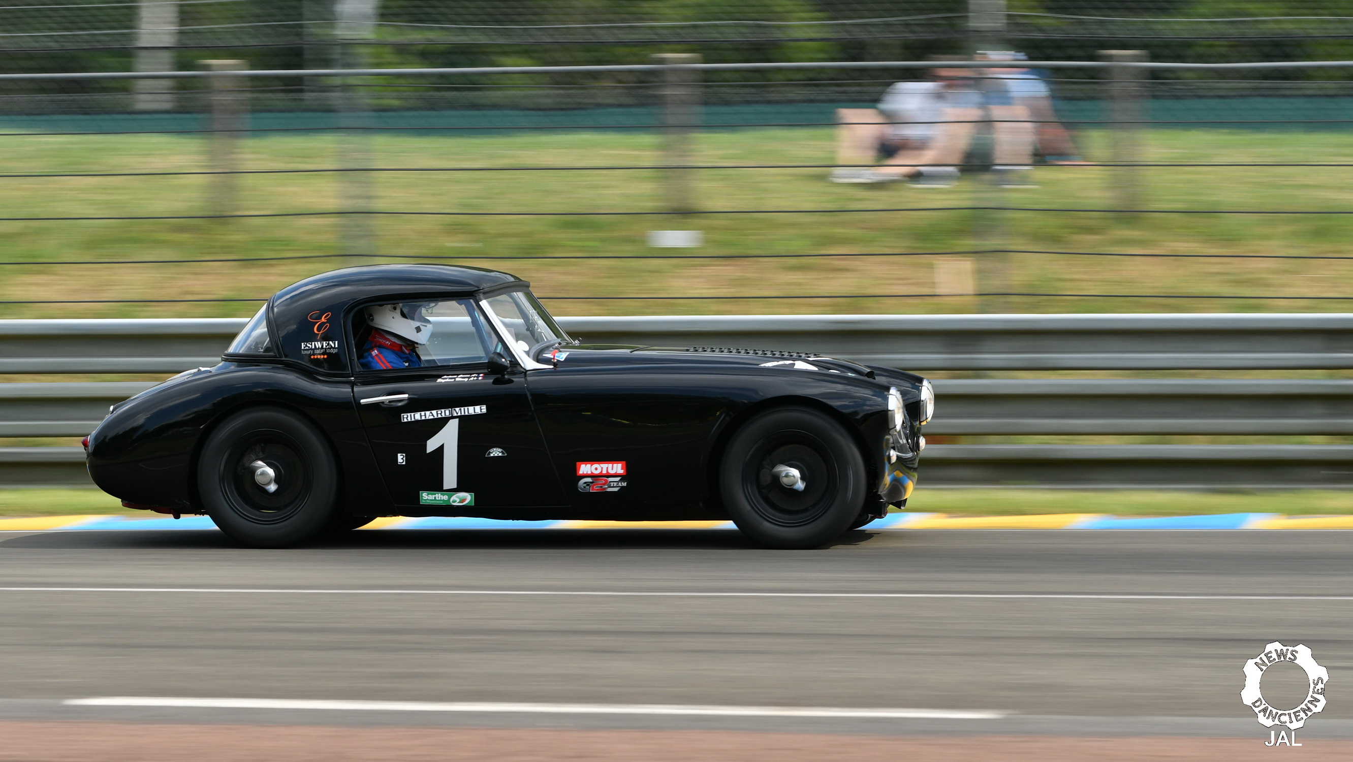 Le Mans Classic 2018 Grid 3 30-