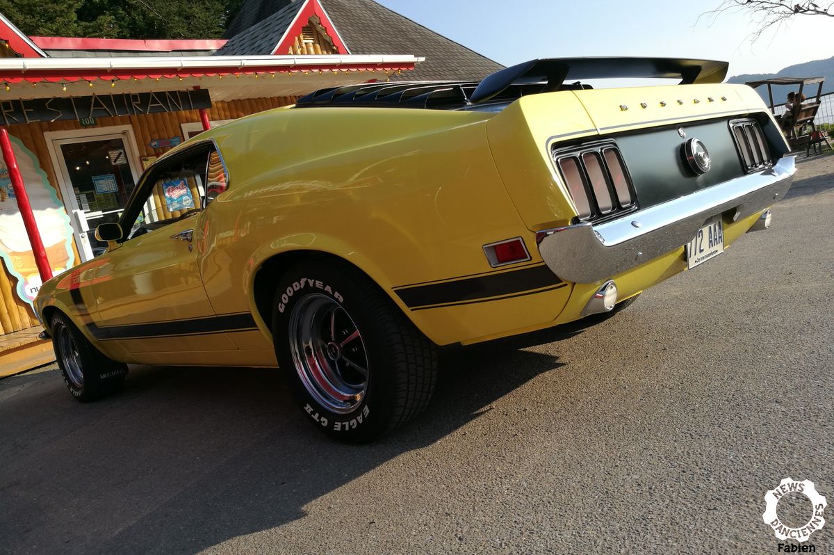 Mustang Boss 302