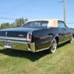 Musée St Laurent Oldsmobile Cutlass Supreme 4- Musée Saint-Laurent de Trois-Pistoles