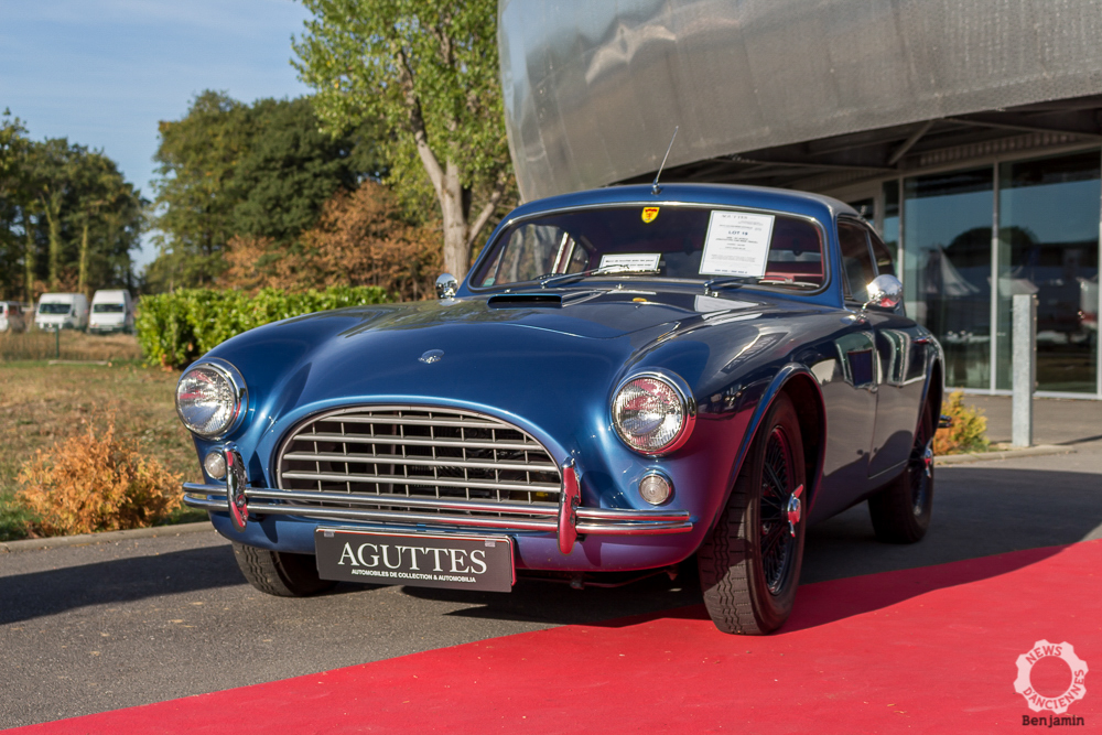 Au Volant d&rsquo;une Auto unique : l&rsquo;AC Aceca Prototype Wide Car Track