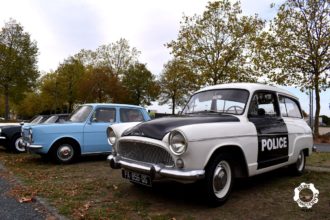 Les dérouillés fêtent les septuagénaires 2 CV et 203 Marc Newsdanciennes oct 2018 40-