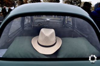 Les dérouillés fêtent les septuagénaires 2 CV et 203 Marc Newsdanciennes oct 2018 50-