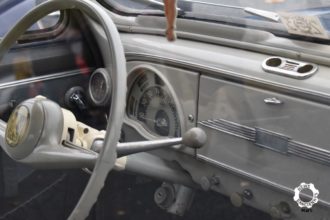 Les dérouillés fêtent les septuagénaires 2 CV et 203 Marc Newsdanciennes oct 2018 53-