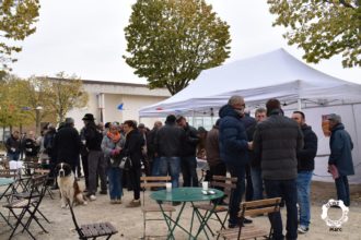 Les dérouillés fêtent les septuagénaires 2 CV et 203 Marc Newsdanciennes oct 2018 60-