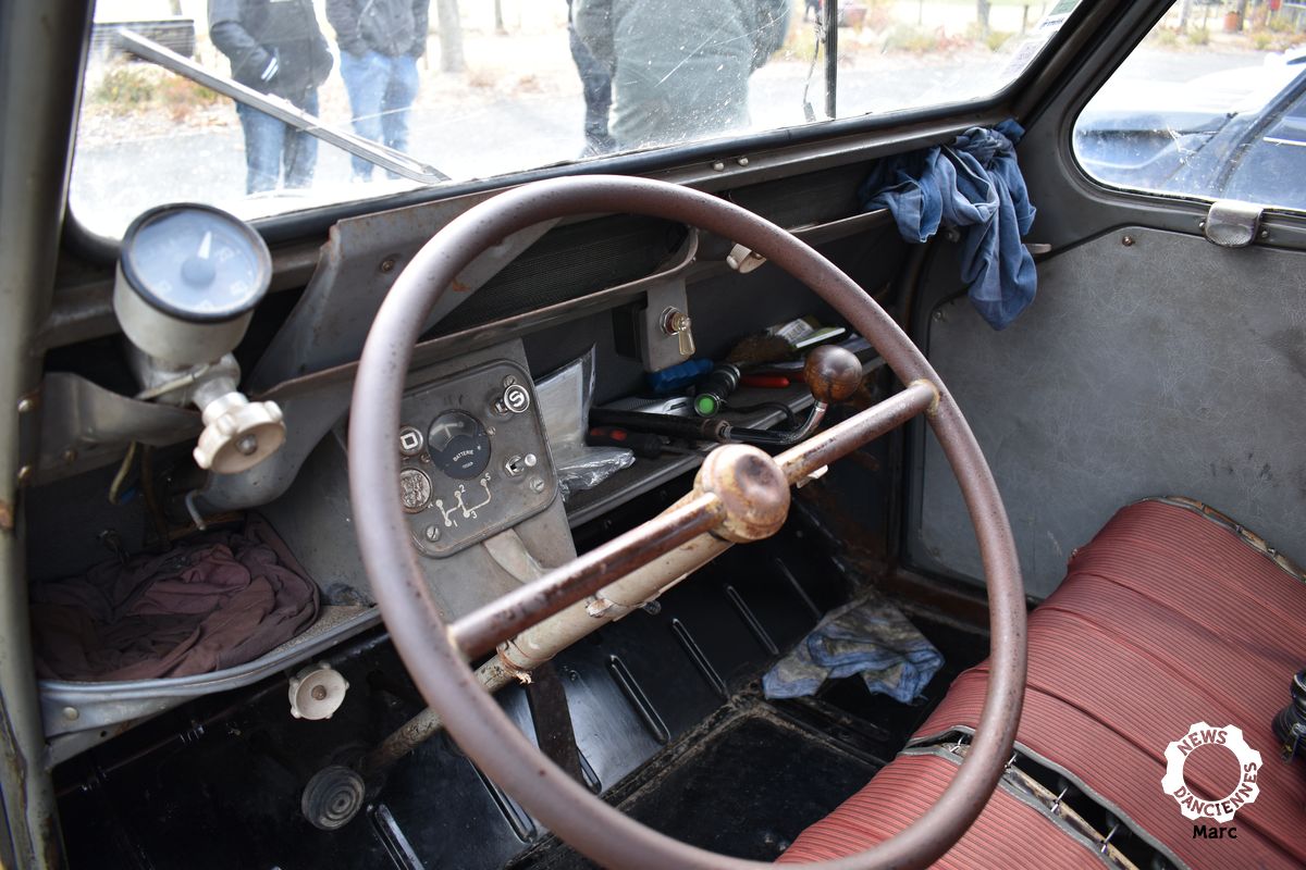 – Les dérouillés fêtent les septuagénaires – 2 CV et 203 – Marc Newsdanciennes – oct 2018 -_8
