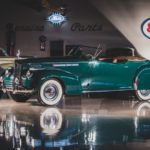 1941 Packard Custom Super Eight One Eighty Convertible Victoria by Darrin 4- RM Sotheby's en Arizona