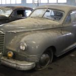 Sortie de Grange Hautes Pyrénnées Packard Clipper-