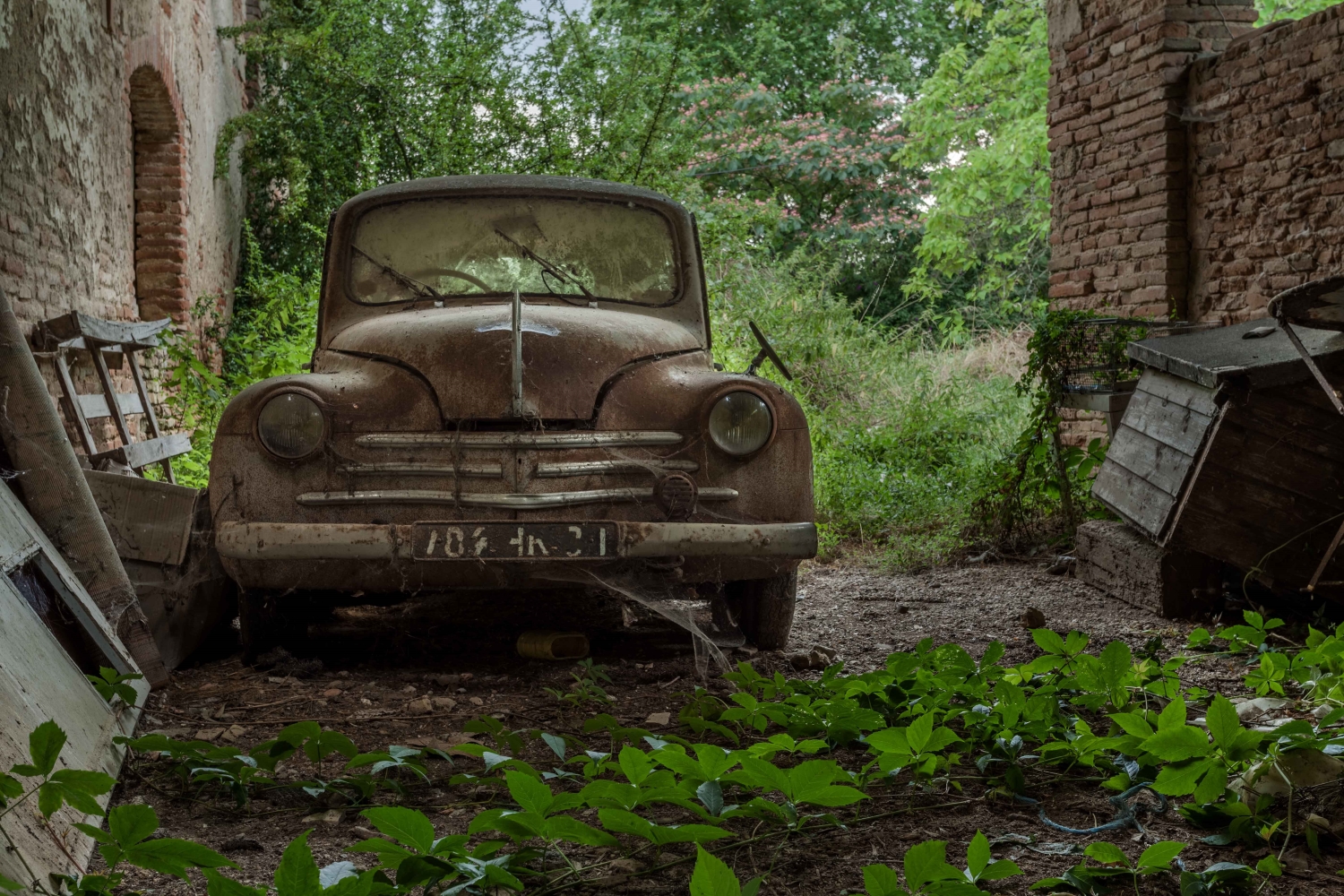 Nos Anciennes Abandonnées : la 4CV à l&rsquo;Anglaise