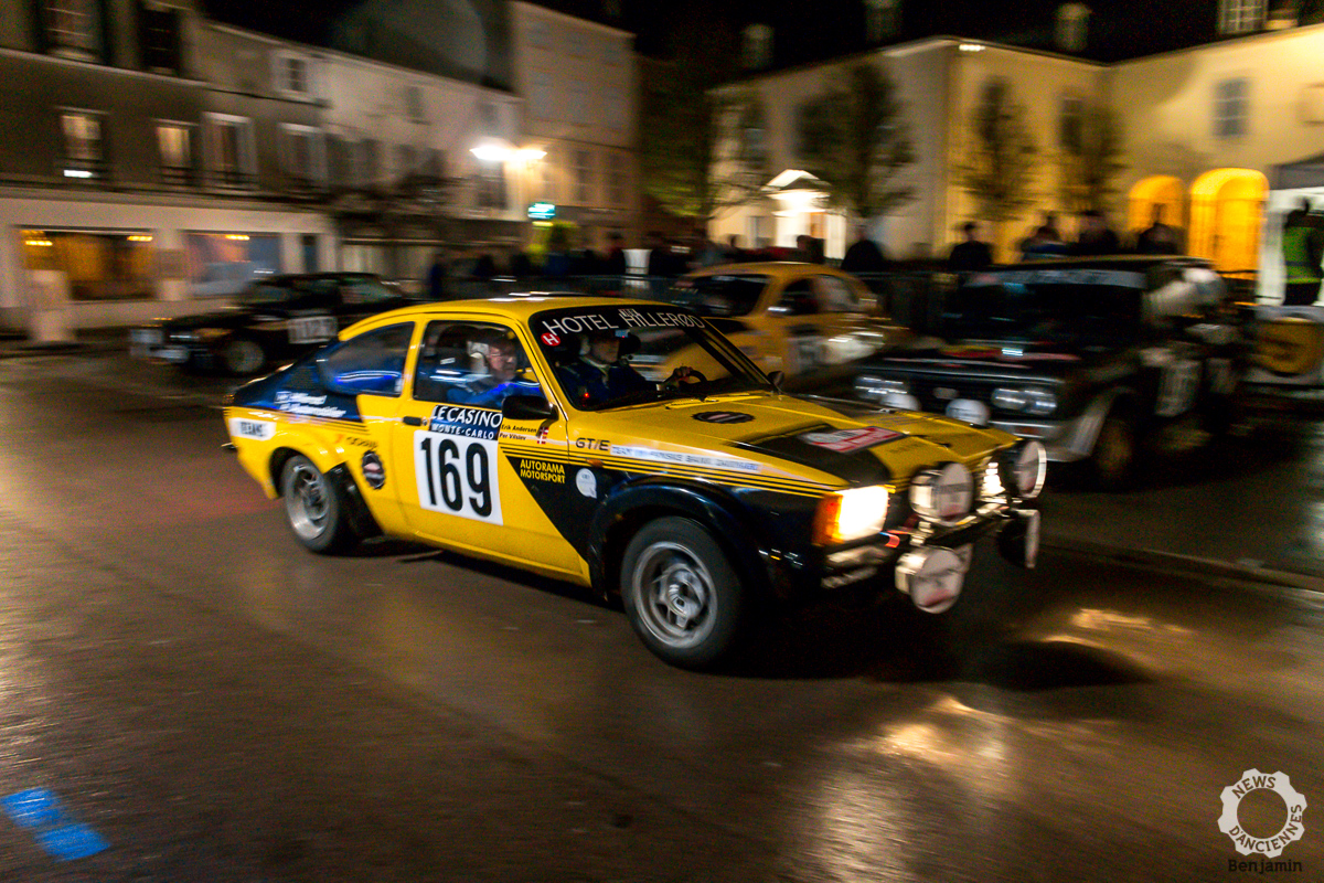 Le Monte Carlo Historique 2019 est parti. Point de Passage dans la nuit de Bar Sur Aube