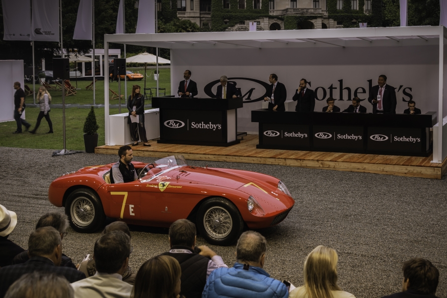 RM Sotheby&rsquo;s une belle vente, dans la tendance actuelle à la Villa Erba