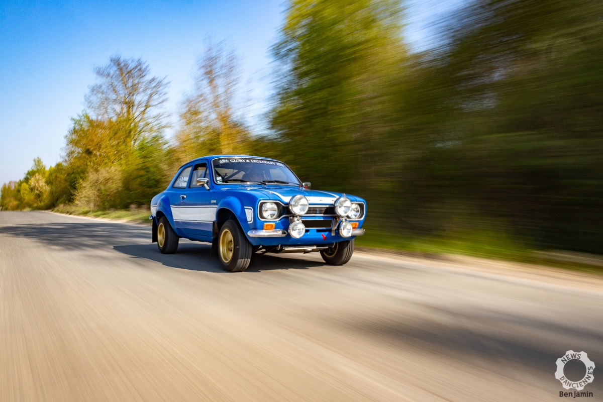 Au volant d&rsquo;une Ford Escort RS2000, un Jouet Addictif