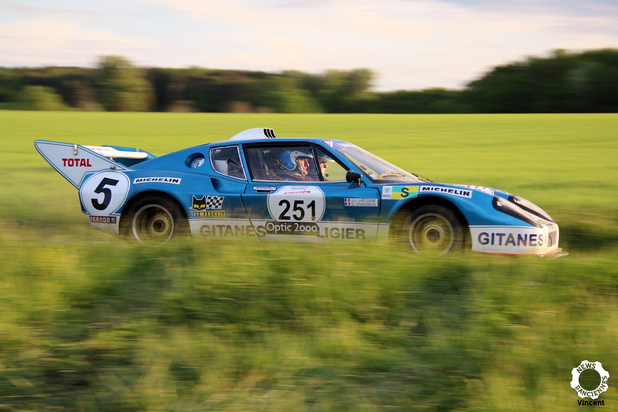 Ligier JS2, d&rsquo;une sportive de route à une pistarde radicale