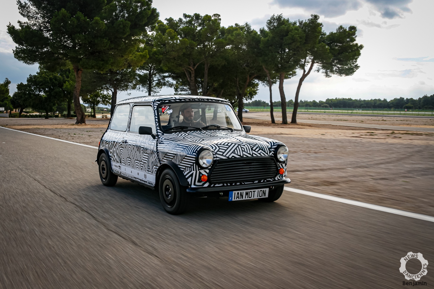 Retrofit : on a pris en main la Mini électrique de IAN Motion