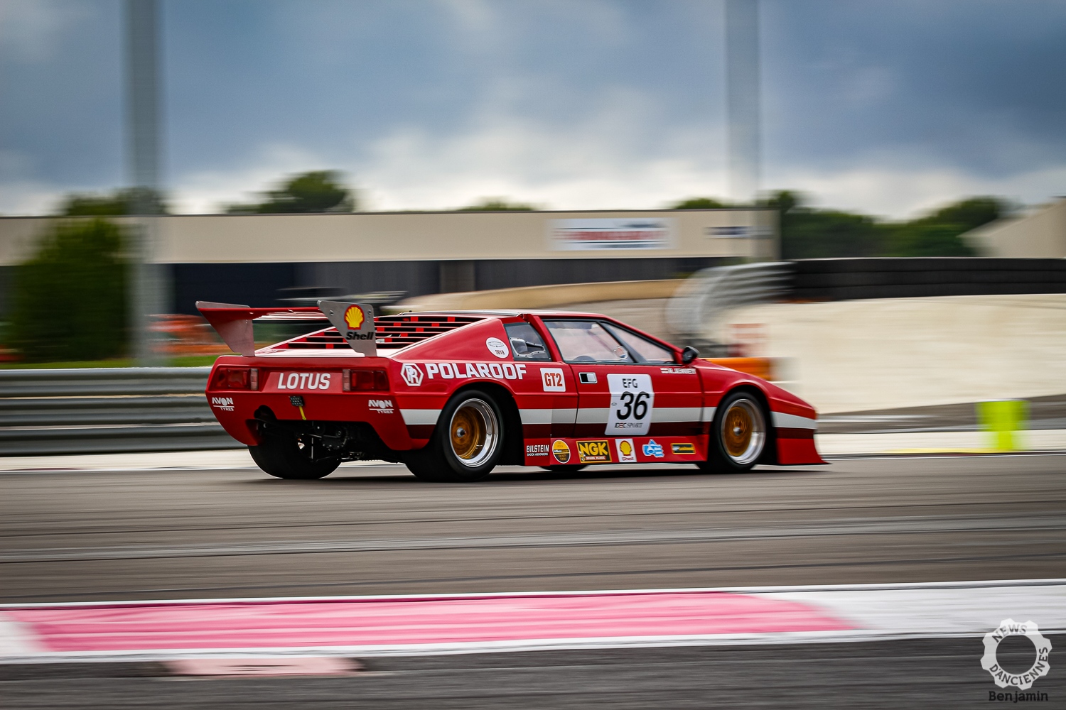 La Lotus Esprit S1 a aussi couru !