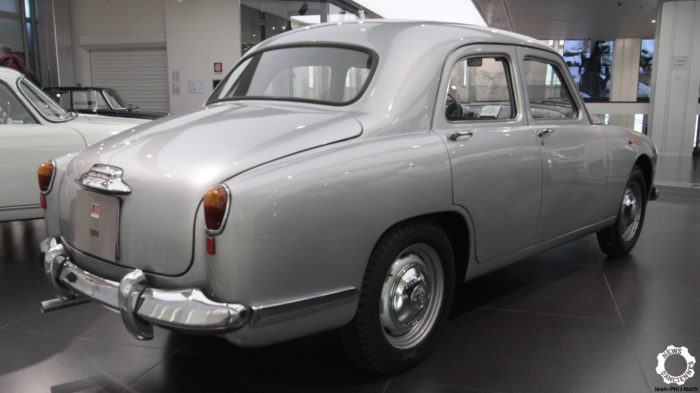 17 BERLINE 1900 1950 002- bialbero